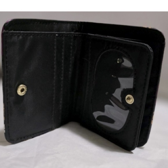 Time and Tru Small Floral & Butterfly Two-Fold Coin Holder Wallet Cute & Compact - Picture 6 of 6